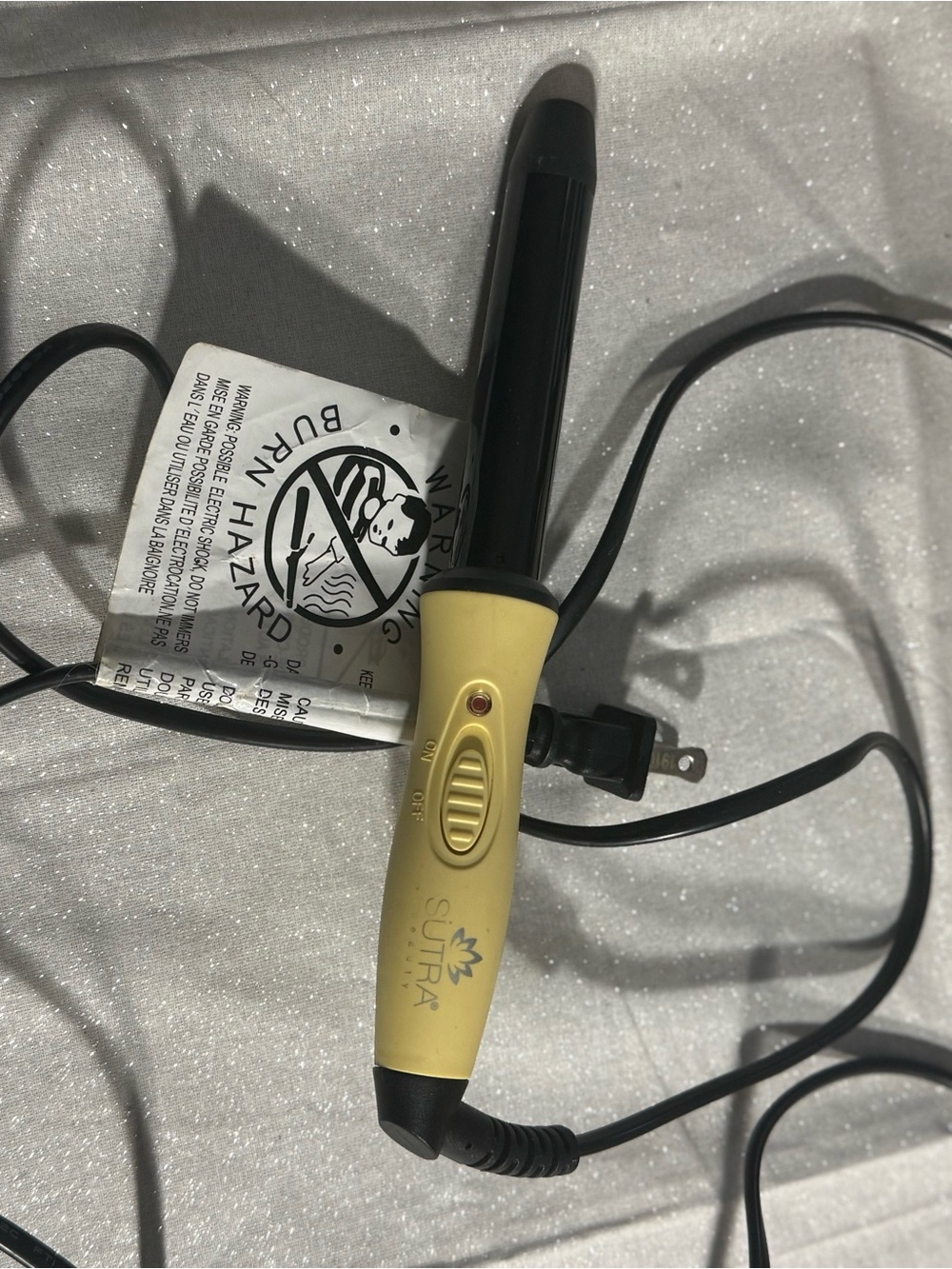 Sutra Yellow Mini Curling Wand - Compact Performance